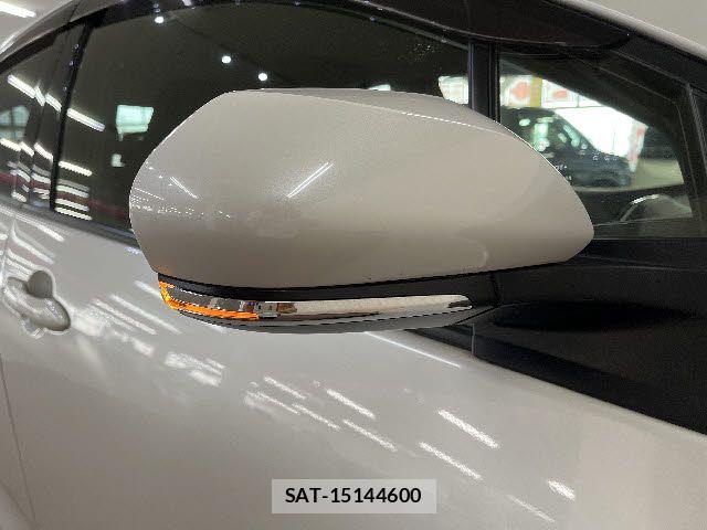 Toyota PRIUS 2018-05 7619252-24