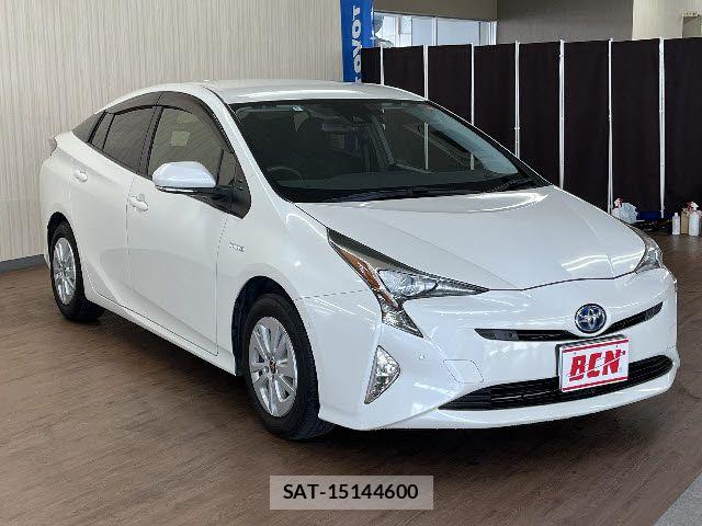 Toyota PRIUS 2018-05 7619252-6