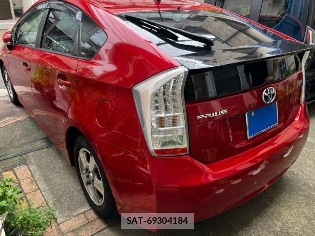 Toyota PRIUS 2011-08 7619329-3