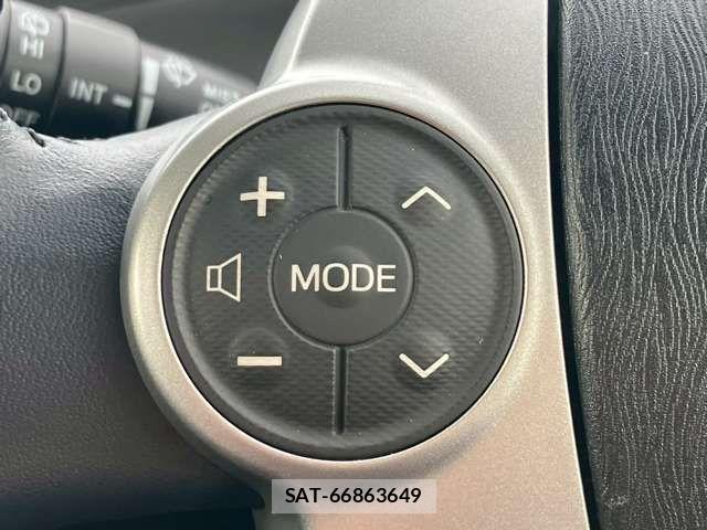 Toyota PRIUS 2014-09 7619295-2