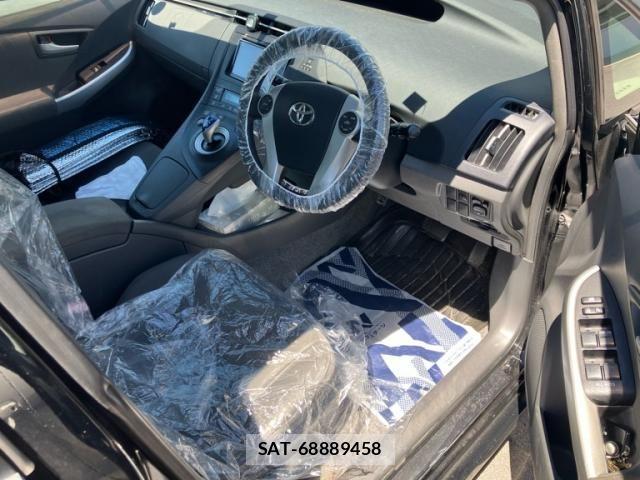 Toyota PRIUS 2010-06 7619353-12