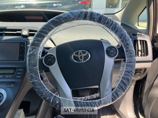 Toyota PRIUS 2010-06 7619353-16
