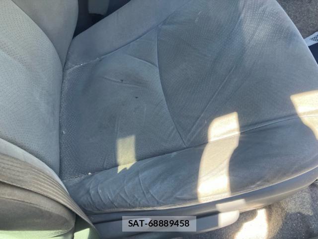 Toyota PRIUS 2010-06 7619353-17