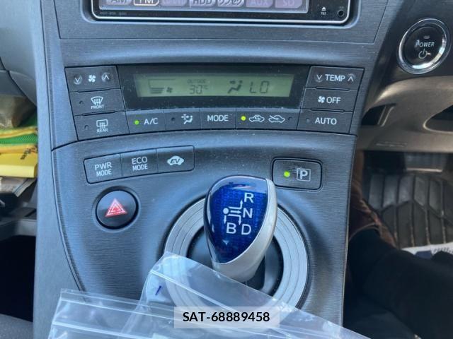 Toyota PRIUS 2010-06 7619353-20