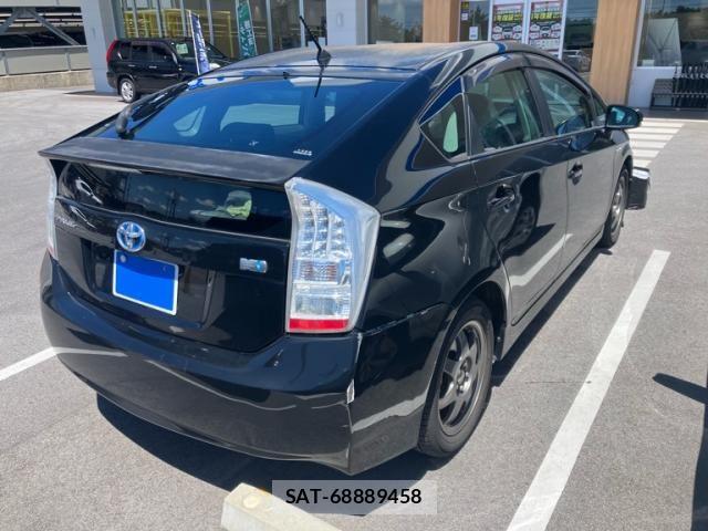 Toyota PRIUS 2010-06 7619353-3