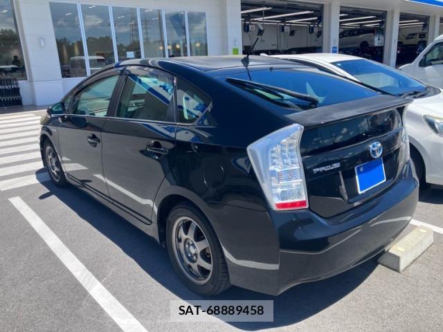 Toyota PRIUS 2010-06 7619353-4