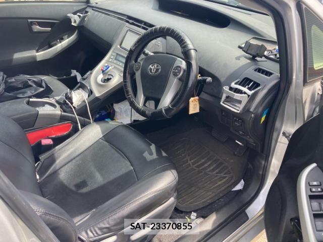Toyota PRIUS 2012-04 7619345-11
