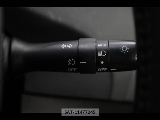 Toyota PRIUS 2015-03 7619296-16