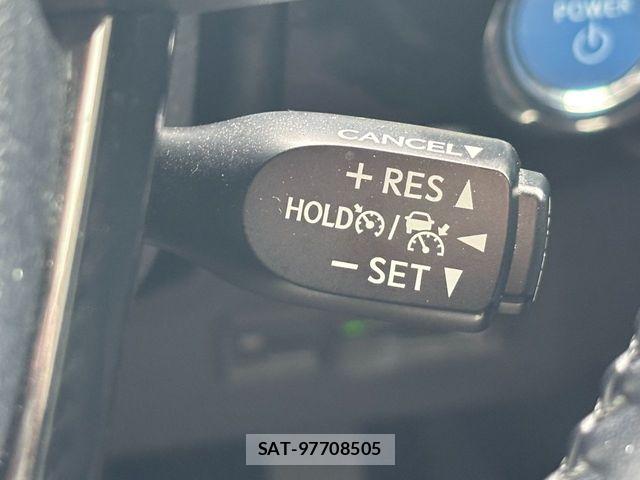 Toyota PRIUS 2022-06 7619247-7
