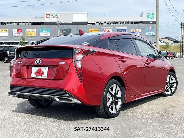 Toyota PRIUS 2017-09 7619268-2