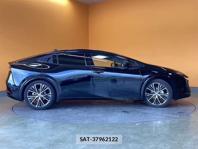 Toyota PRIUS 2024-12 7619215-10