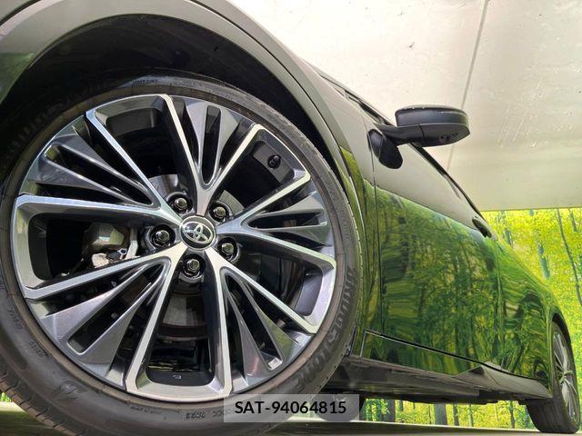 Toyota PRIUS 2023-06 7619208-12