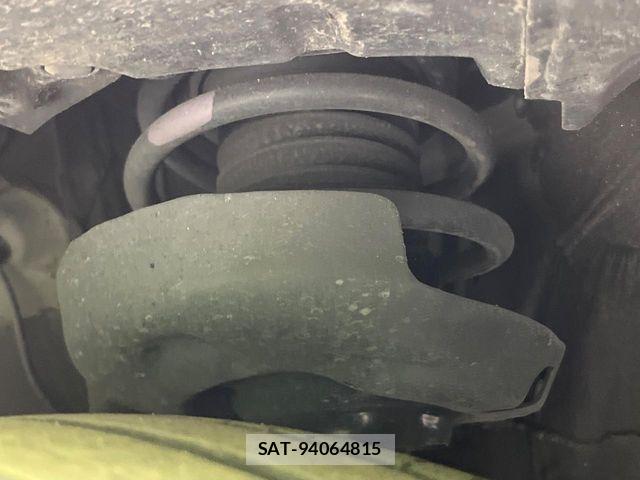 Toyota PRIUS 2023-06 7619208-19