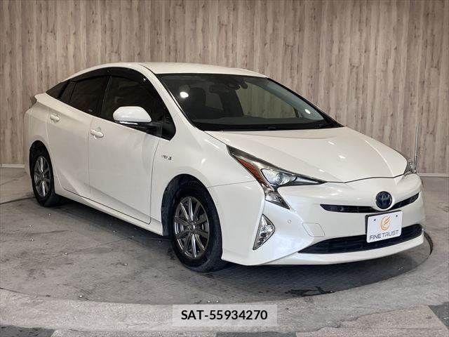 Toyota PRIUS 2017-06 7619260-14