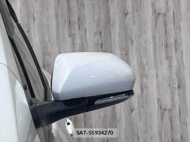 Toyota PRIUS 2017-06 7619260-20