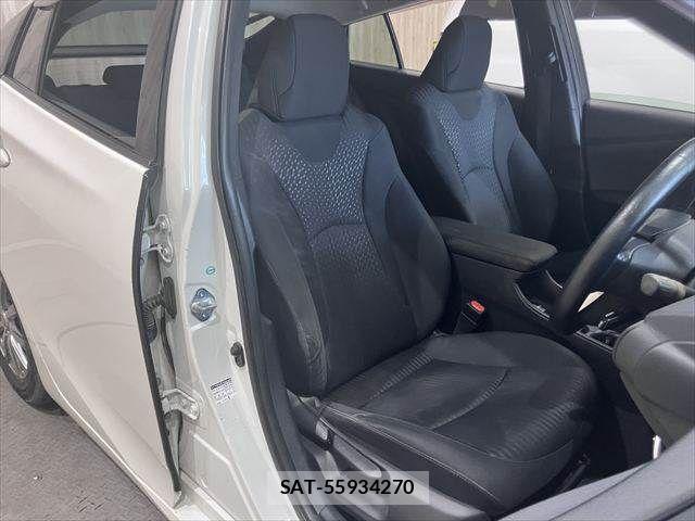 Toyota PRIUS 2017-06 7619260-6