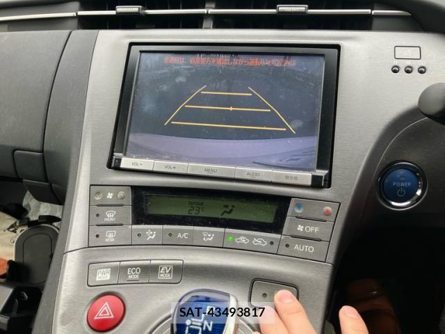 Toyota PRIUS 2015-07 7619316-16