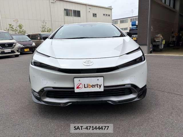 Toyota PRIUS 2023-09 7619207-11