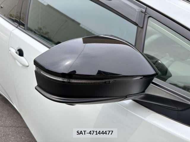 Toyota PRIUS 2023-09 7619207-17
