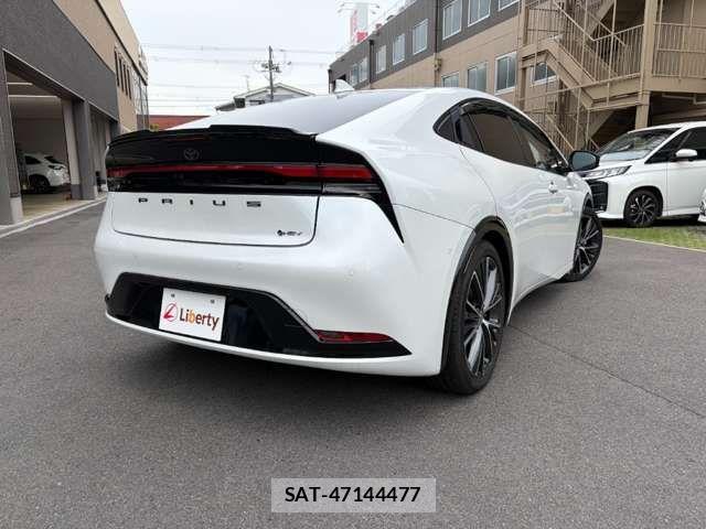 Toyota PRIUS 2023-09 7619207-8