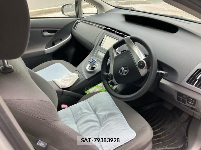 Toyota PRIUS 2011-06 7619328-9