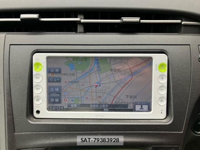Toyota PRIUS 2011-06 7619328-14