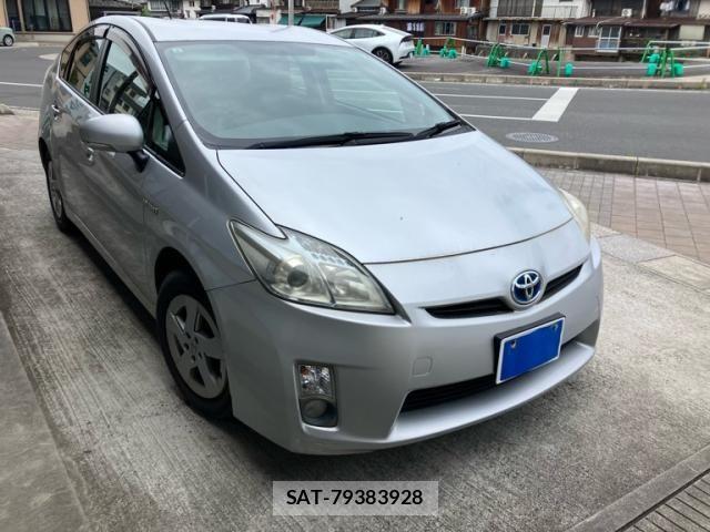 Toyota PRIUS 2011-06 7619328-1