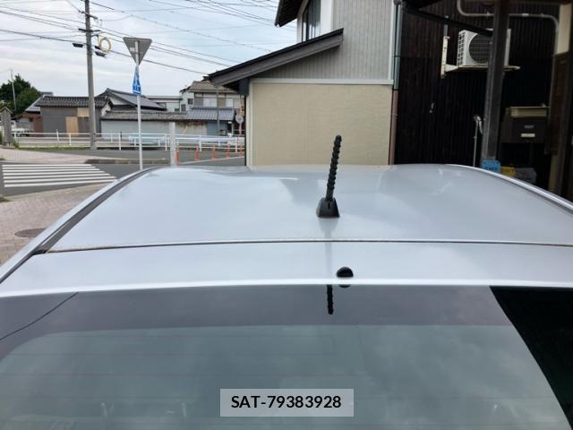 Toyota PRIUS 2011-06 7619328-4