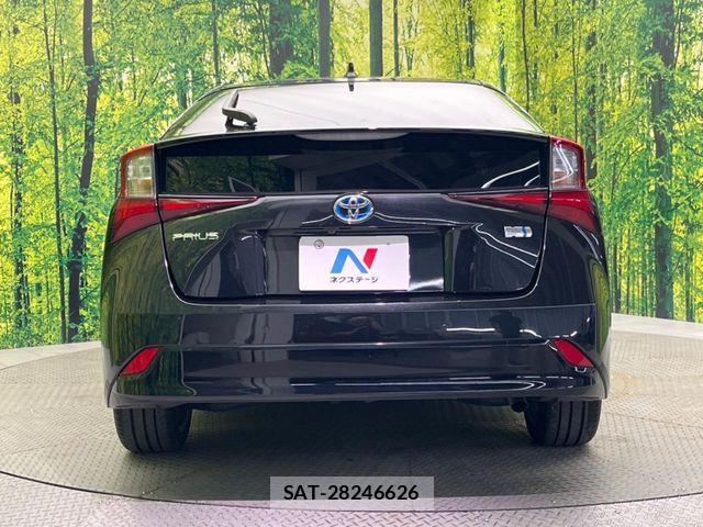 Toyota PRIUS 2022-06 7619245-14
