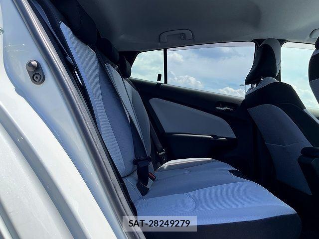 Toyota PRIUS 2016-09 7619256-9