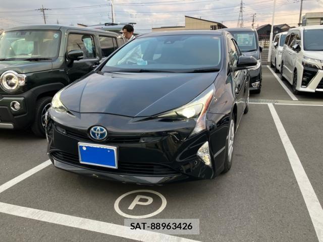 Toyota PRIUS 2018-11 7619293-1