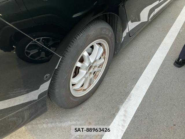 Toyota PRIUS 2018-11 7619293-6