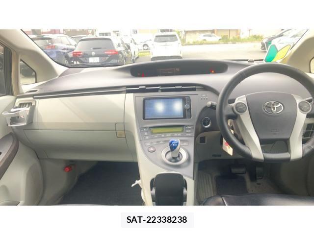 Toyota PRIUS 2011-07 7619250-12