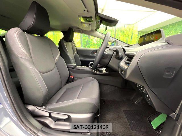 Toyota PRIUS 2025-06 7619216-7