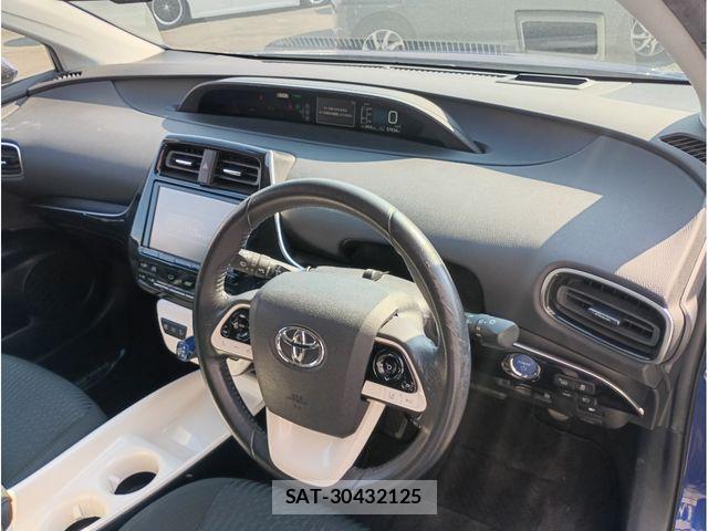 Toyota PRIUS 2017-07 7619275-13