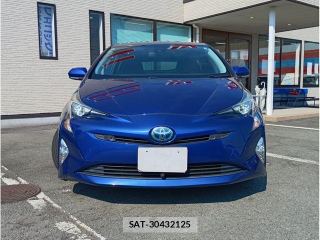 Toyota PRIUS 2017-07 7619275-1