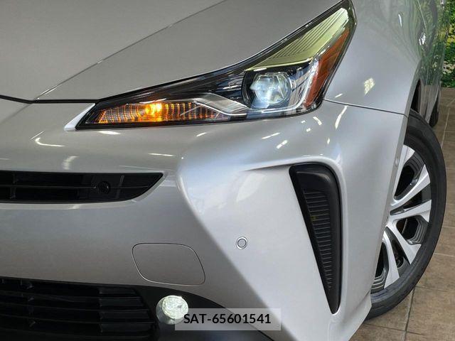 Toyota PRIUS 2019-06 7619273-11