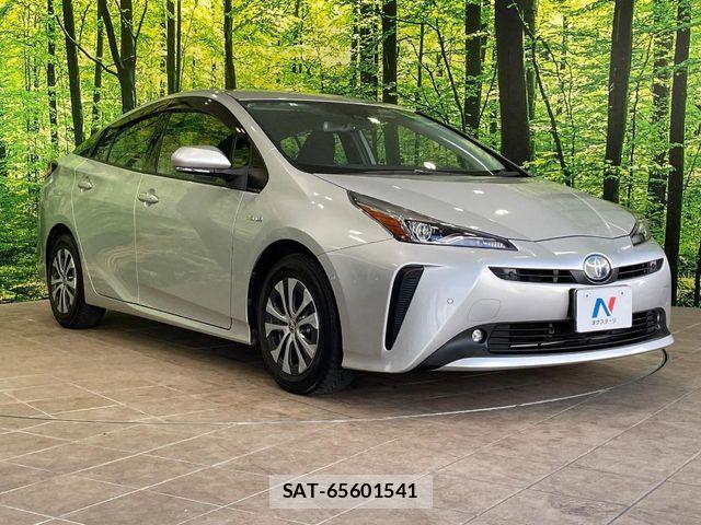 Toyota PRIUS 2019-06 7619273-15