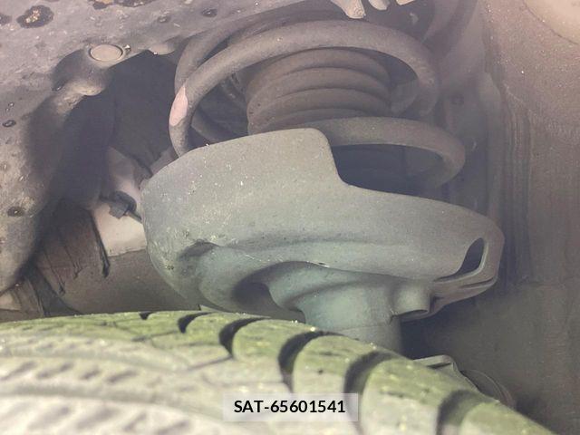 Toyota PRIUS 2019-06 7619273-19