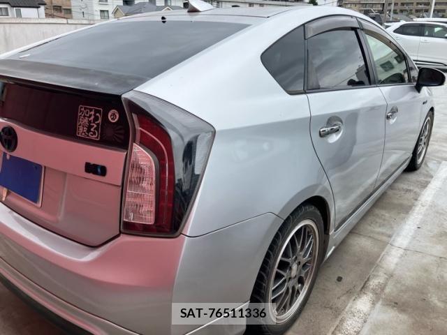 Toyota PRIUS 2010-10 7619349-15