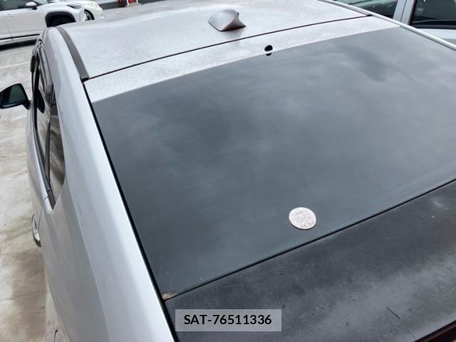 Toyota PRIUS 2010-10 7619349-16