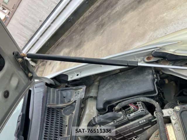 Toyota PRIUS 2010-10 7619349-25