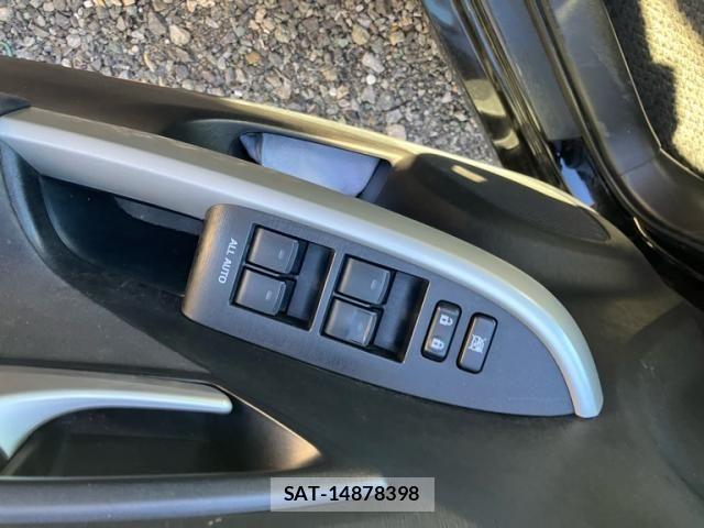 Toyota PRIUS 2013-07 7619325-11