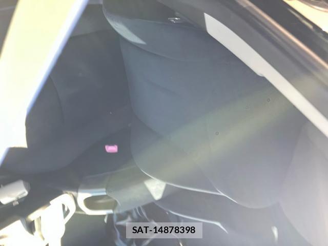 Toyota PRIUS 2013-07 7619325-13