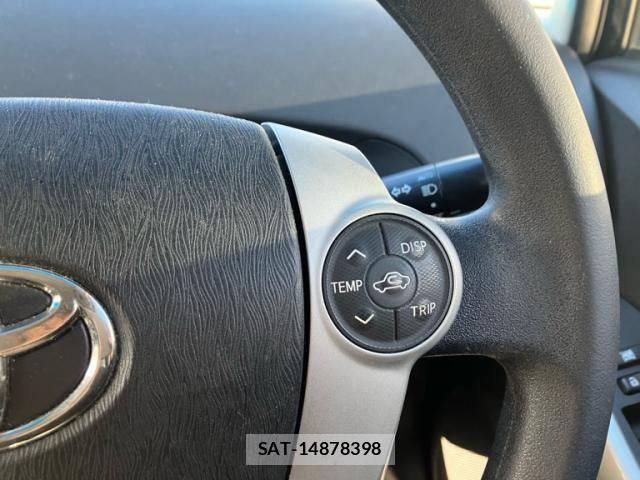 Toyota PRIUS 2013-07 7619325-16