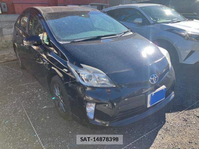 Toyota PRIUS 2013-07 7619325-1