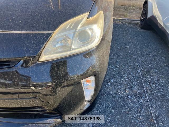 Toyota PRIUS 2013-07 7619325-3