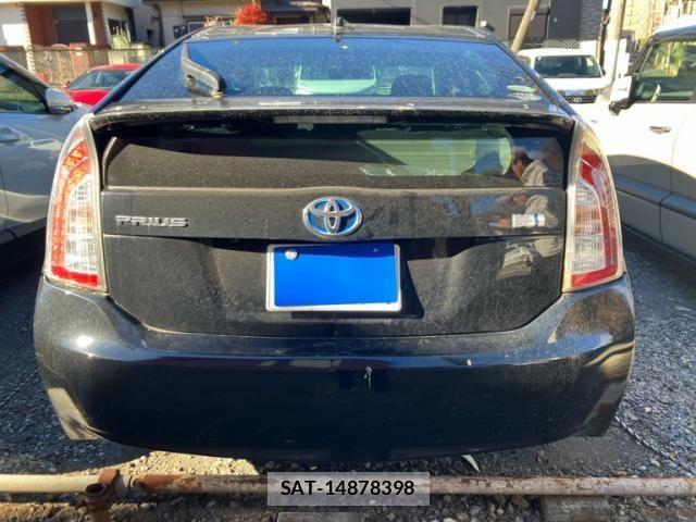 Toyota PRIUS 2013-07 7619325-4
