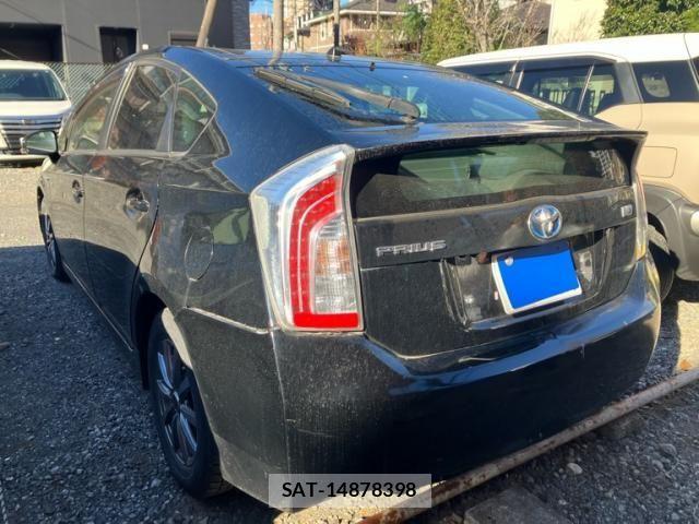 Toyota PRIUS 2013-07 7619325-5