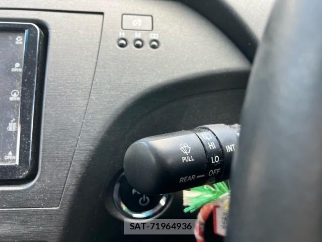 Toyota PRIUS 2009-07 7619324-19